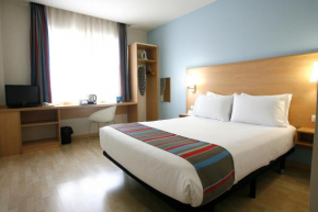 Отель Travelodge Torrelaguna  Мадрид